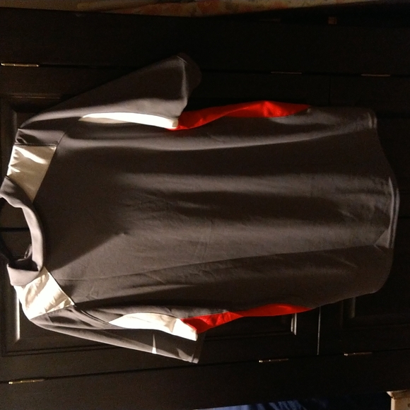 Nike Premium Tennis Shirt - Picture 4 of 4
